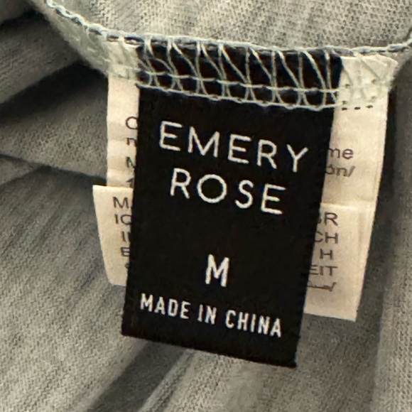 Gradient V-Neck Women's Top medium - Picture 4 of 4